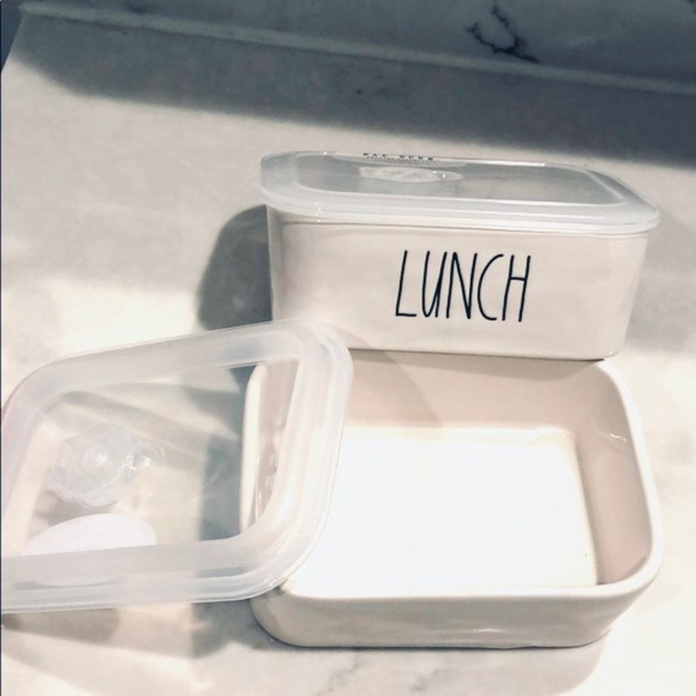 NWT Rae Dunn 2 pieces Lunch & Delish Ceramic Containers Set with Vented Lid New - Picture 10 of 15